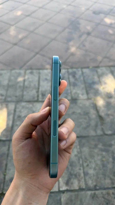 iPhone 16 1 iPhone 16 1