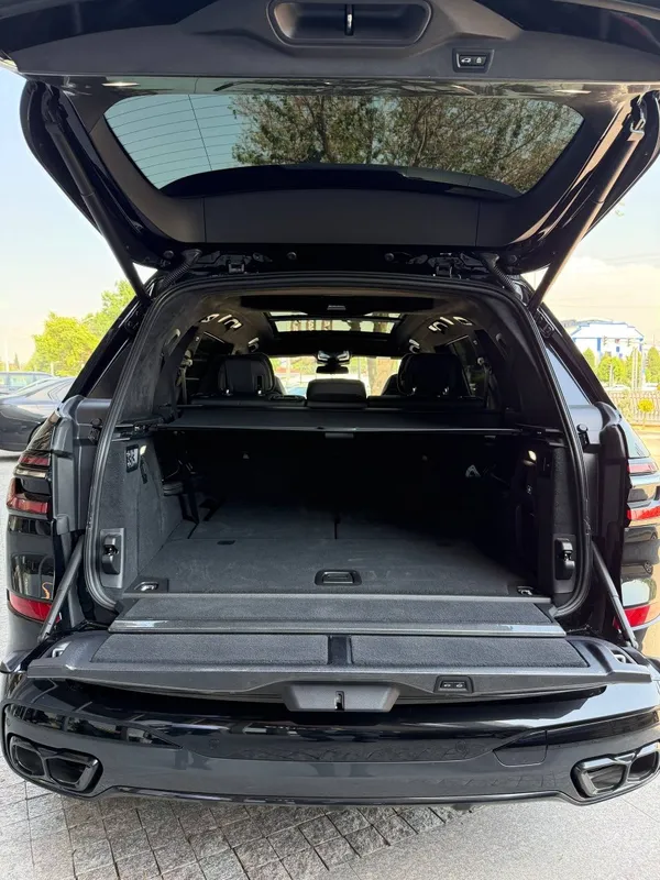 Bmw x7 m60i продается — фото 4
