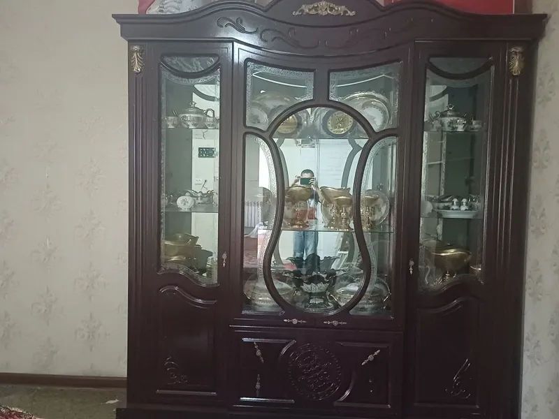 Mebel siyohrang rangli