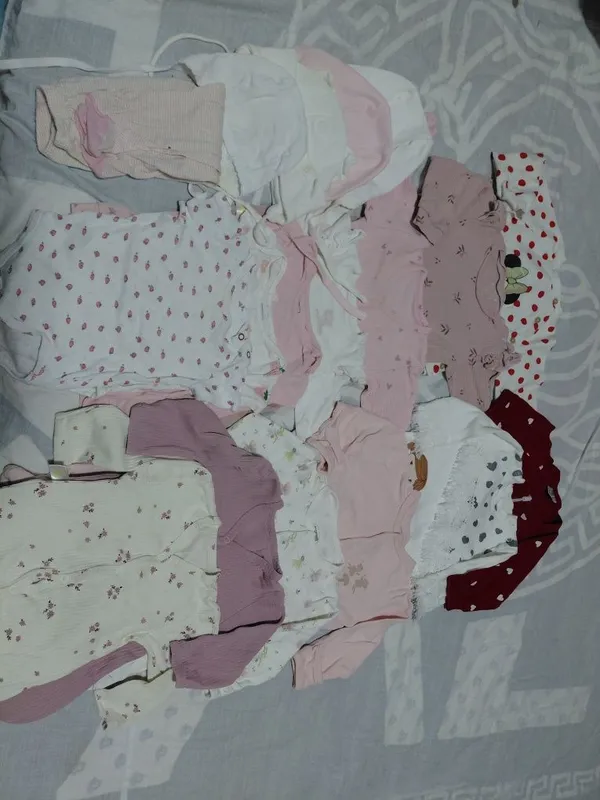 Продам за смешную цену вещи для девочки до годикаа 3