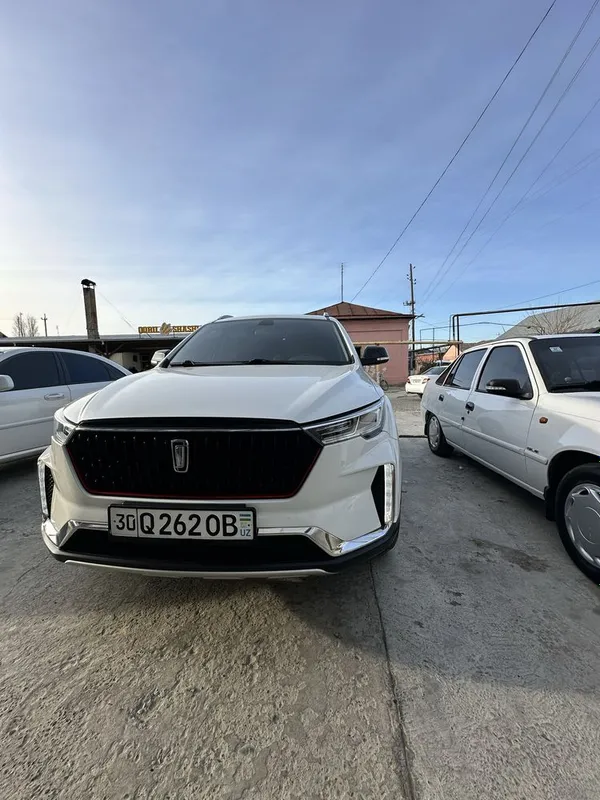 Bestune Faw t 33 turbo 1