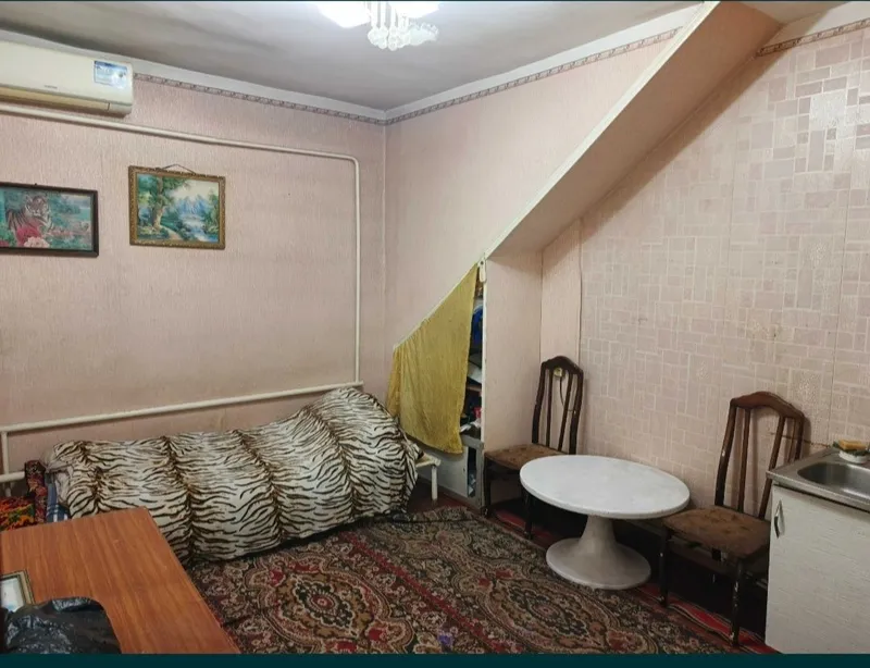 В Яшнабадском р. 40 лет Победы сдается 2х комнатная квартира 1 В Яшнабадском р. 40 лет Победы сдается 2х комнатная квартира 1