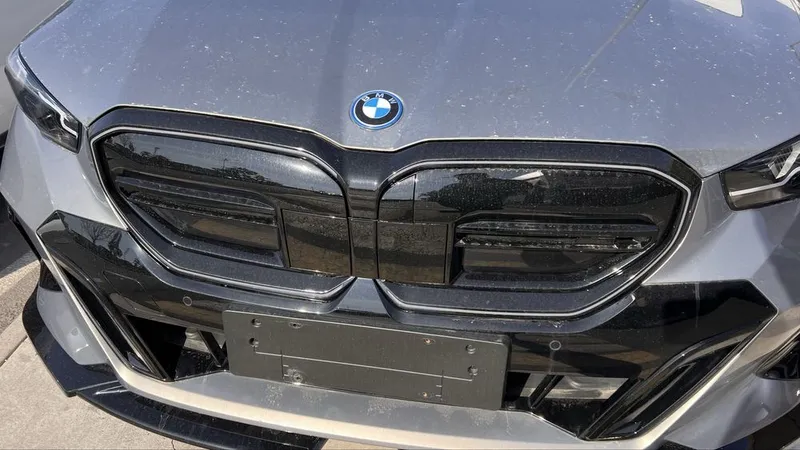 BMW i5 tuning detallari zakazga va nalichi 2 BMW i5 tuning detallari zakazga va nalichi 2