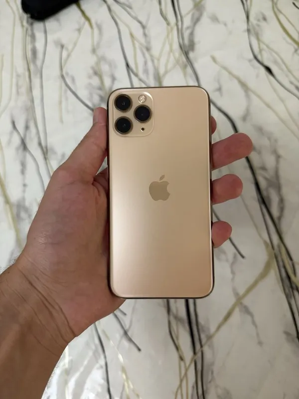Iphone 11 pro Gold rang 1 Iphone 11 pro Gold rang 1