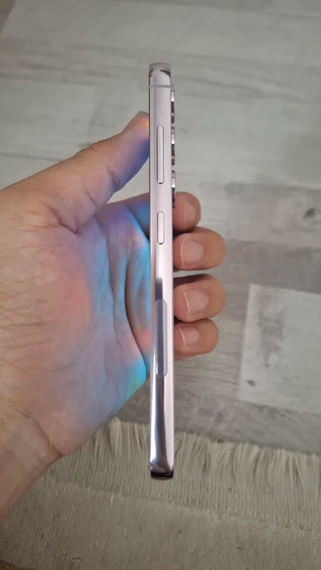 Samsung Galaxy s23 256 3
