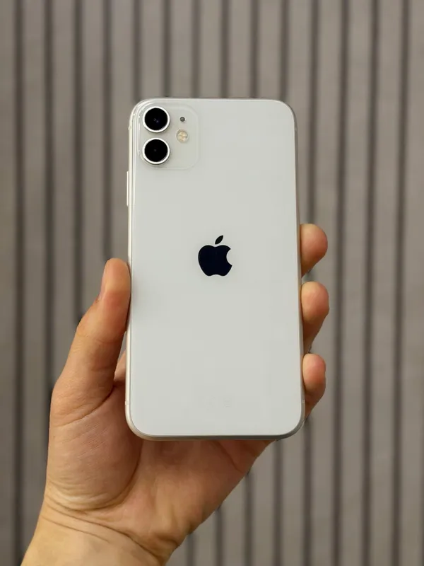 iPhone 11