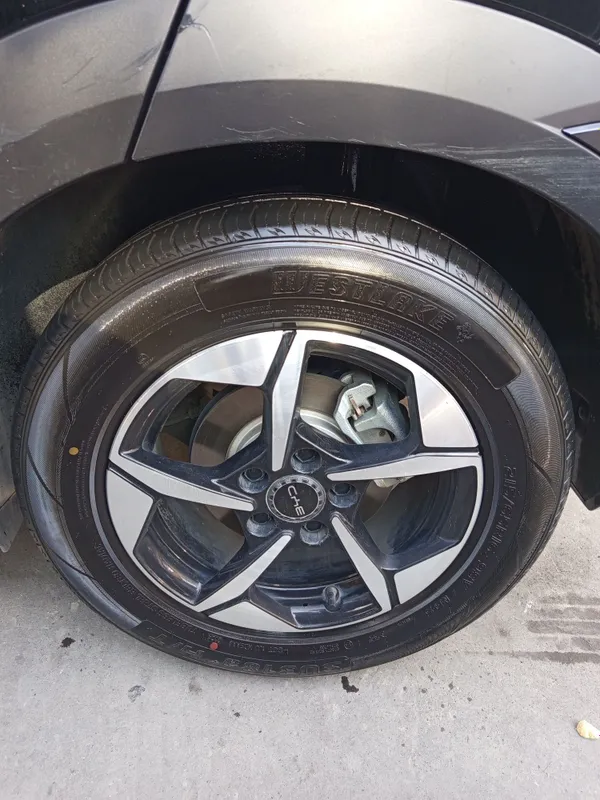 ShestLayk yumshoq 215/65 R16