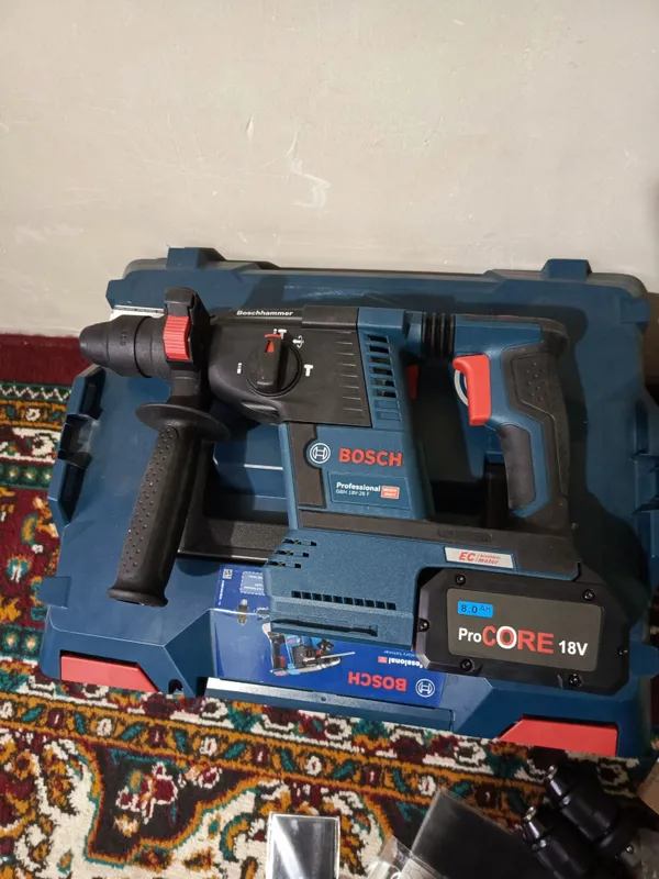 Перфоратор Bosch GBH 18v-26f со семный потрогом оригинал Германия . — фото 1