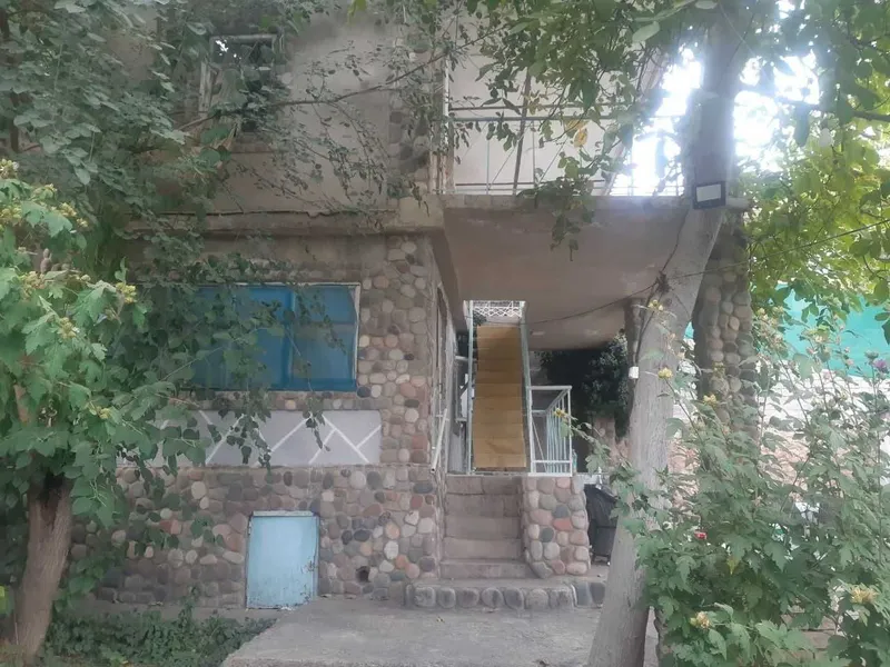 Чарвак, Продаётся дача 6 соток, 2 этажа, 4 комнаты 2 Чарвак, Продаётся дача 6 соток, 2 этажа, 4 комнаты 2