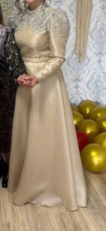 Шикарное вечернее платье Голд