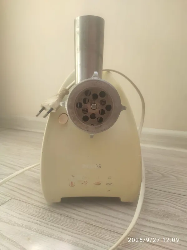 Продам электромясорубку Philips Продам электромясорубку Philips