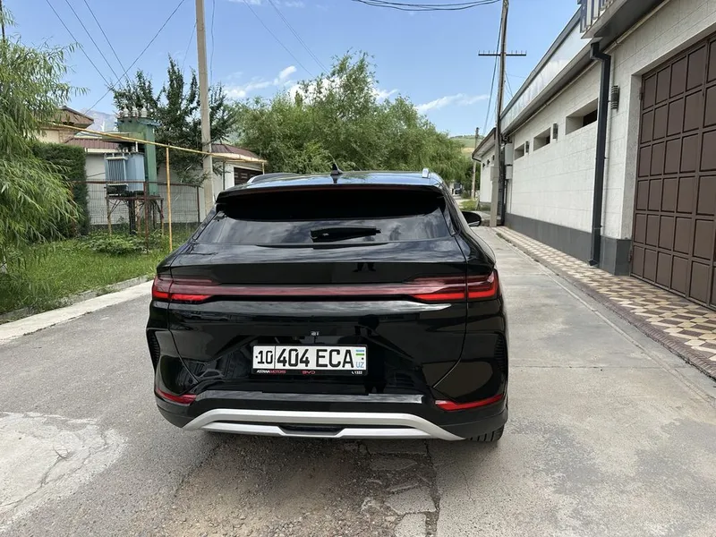 BYD Chempion sotiladi 2024 gibrid — фото 3
