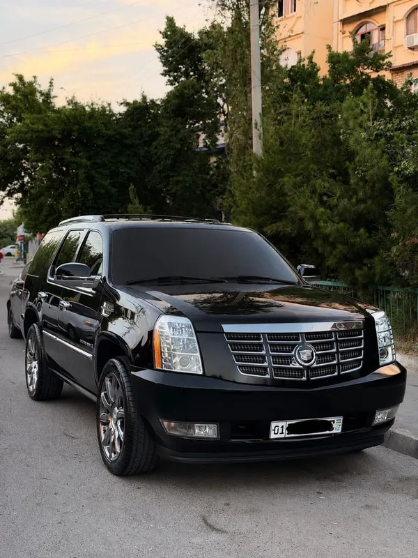 Cadillac Escalade 6.3 Ideal 2007 Сотилади