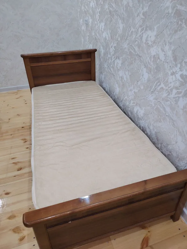 krovat 3 dona bor holati yangi