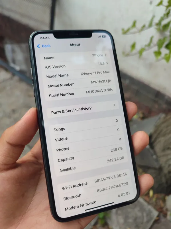 iPhone 11 Pro Max 256GB LL/A 3 iPhone 11 Pro Max 256GB LL/A 3