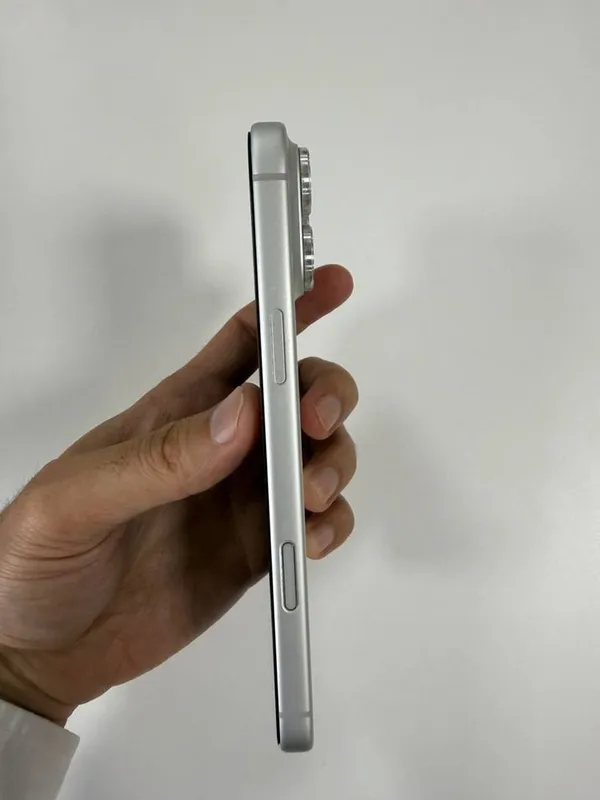Iphone 17 pro max sotiladi idial — фото 3