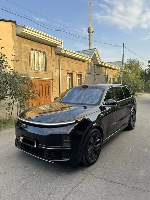 Lixiang L9 Ultra, 2024 год 1 Lixiang L9 Ultra, 2024 год 1