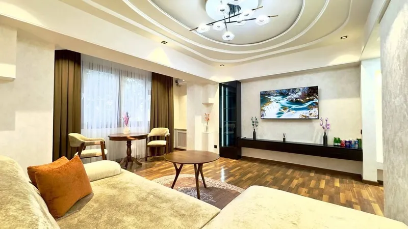 Срочно Сдаётся квартира цум ц-7 2-комн авторский ремонт 55м2 — фото 1