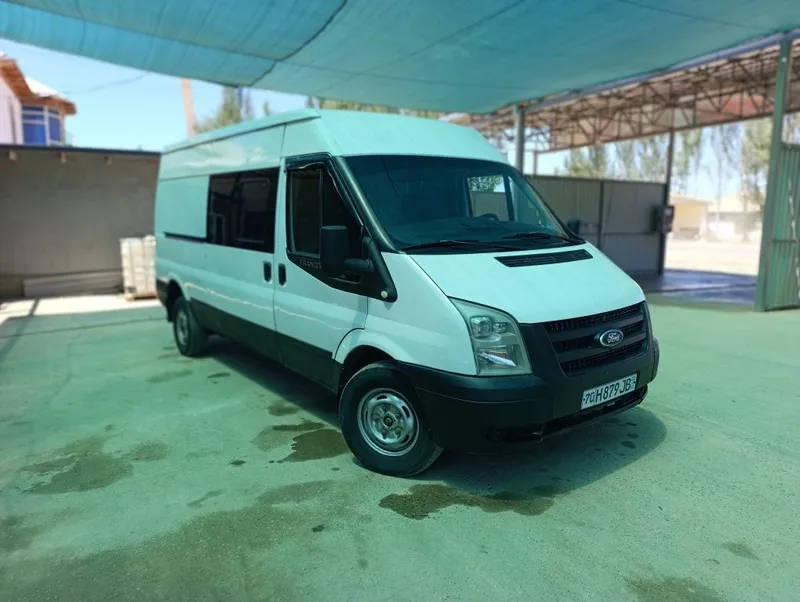 Ford Transit sotiladi