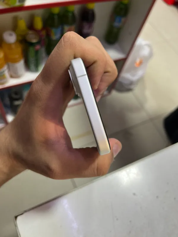 Iphone 17 256GB 100% 57 цикл 4 Iphone 17 256GB 100% 57 цикл 4