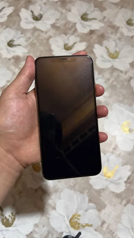 Iphone 11 pro max — фото 1