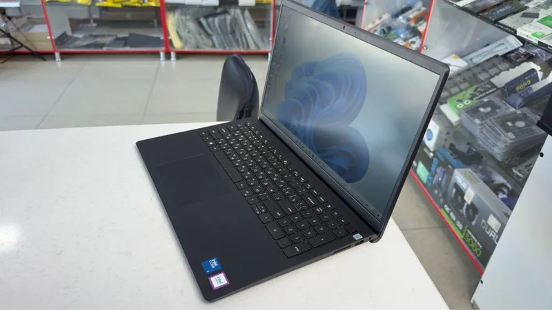 Dell core i3-14 avlod DDR5 8/512GB ssd holati ideal — фото 2