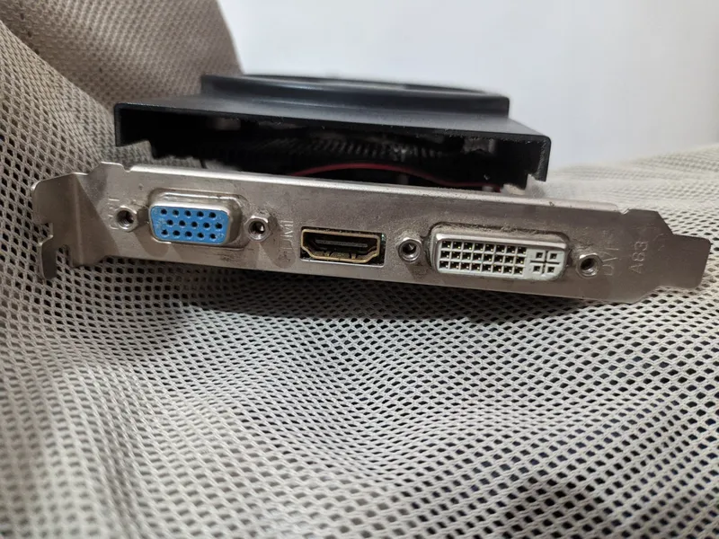 Nvidia Geforce GT 730 2GB. 2 Nvidia Geforce GT 730 2GB. 2