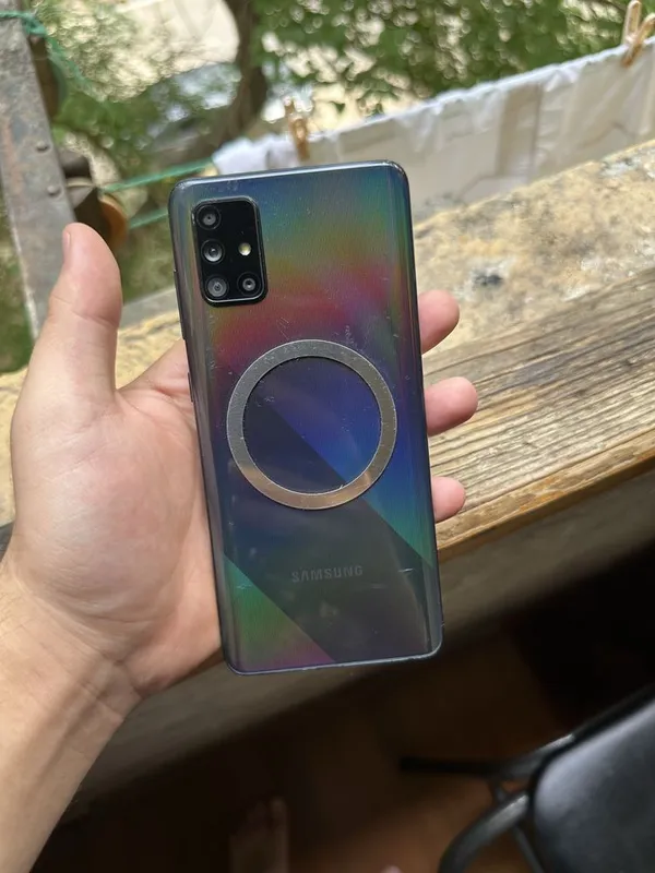 Samsung A71 holati yaxshi