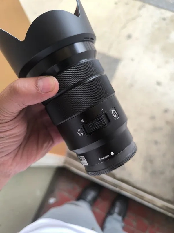 Sony 18-105 obektiv sotiladi 2