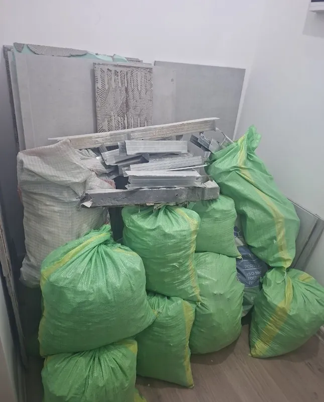 Вывоз Мусора после ремонта Вывоз Мусора старый мебель и Хлама 3 Вывоз Мусора после ремонта Вывоз Мусора старый мебель и Хлама 3
