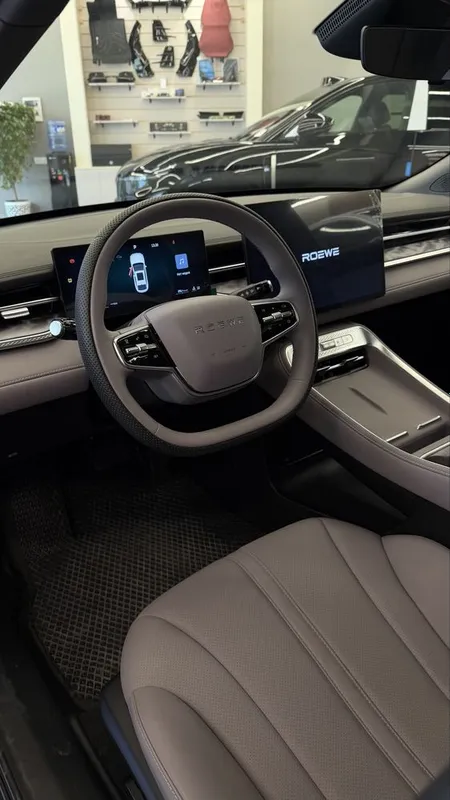 Roewe конкурент Malibu 2 2 Roewe конкурент Malibu 2 2