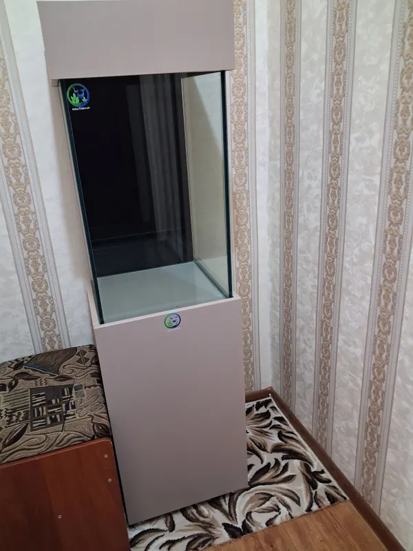 высота 1,60. толщина стекла 10 2