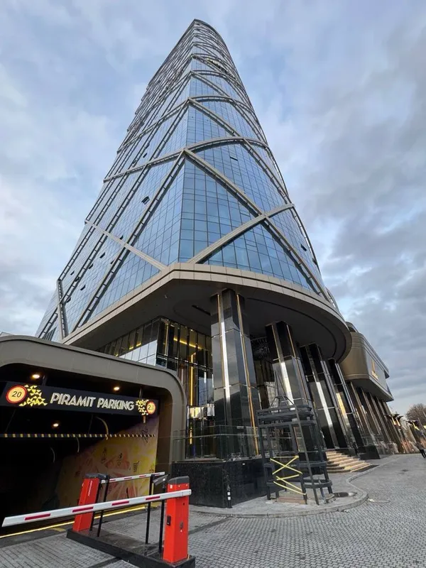 Аренда офис Ор-р: Piramit Tower 81м2