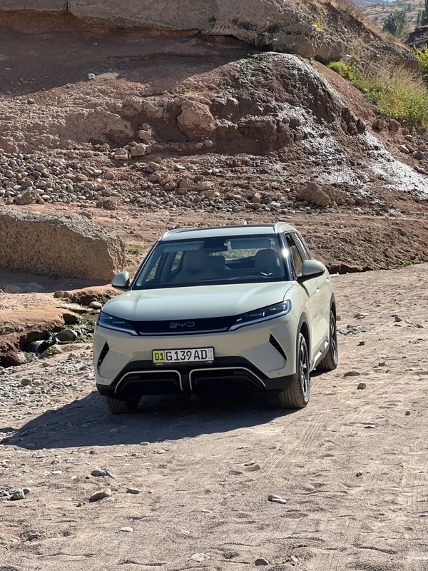 Поезка в горы: Чарвак, Амирсой, Бочка Электромобиль BYD YUAN UP Поезка в горы: Чарвак, Амирсой, Бочка Электромобиль BYD YUAN UP