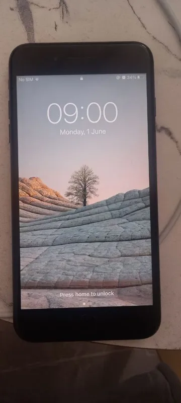 Iphone 7+ sotiladi