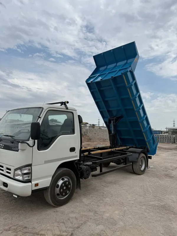 srochna sotiladi isuzu 51000$ kelishtriladi 3