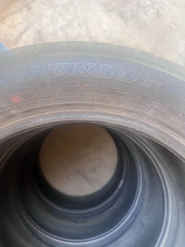 Balon sotiladi 235/55/19 DUNLOP srocna 4