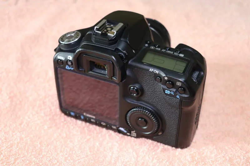 Продаётся полупрофессиональный фотоаппарат Canon 50D — фото 2