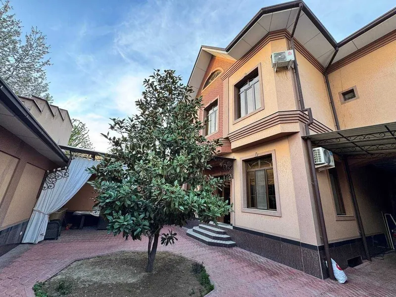 LUX-дом в Яккасарае: 220м², 4 спальни, бассейн и сауна. ул Конститутся