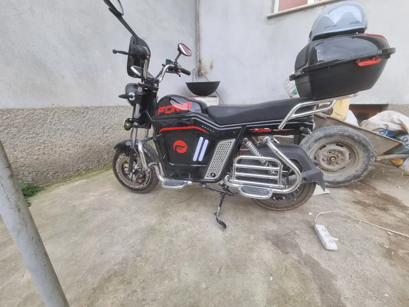eliktroni skuter tuliq zaryat bilan 60 70 km masov