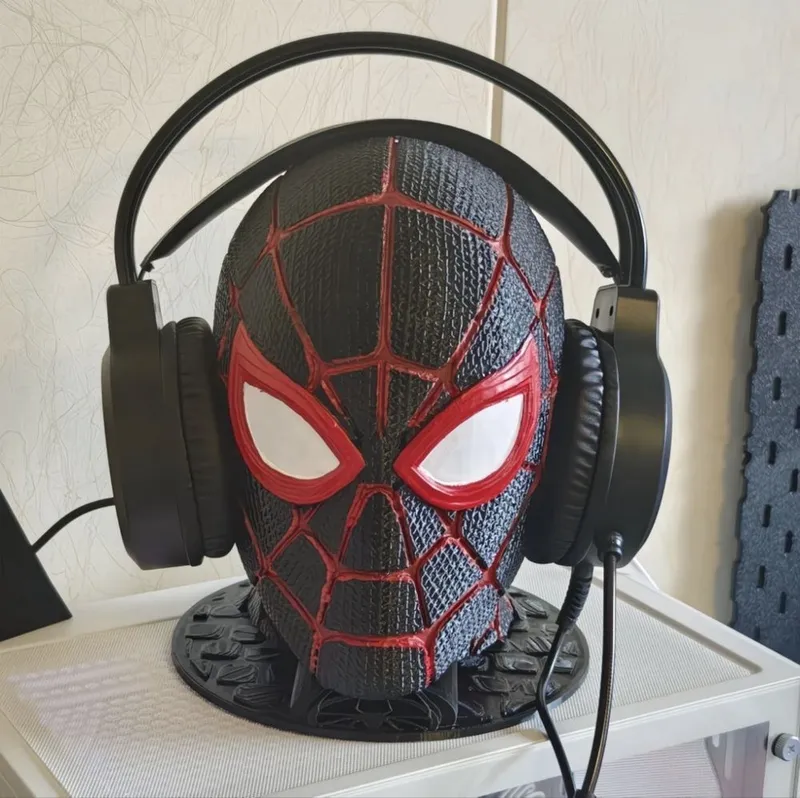 Фигурка-подставка Человек-паук (Miles Morales), 23 см, коллекционная