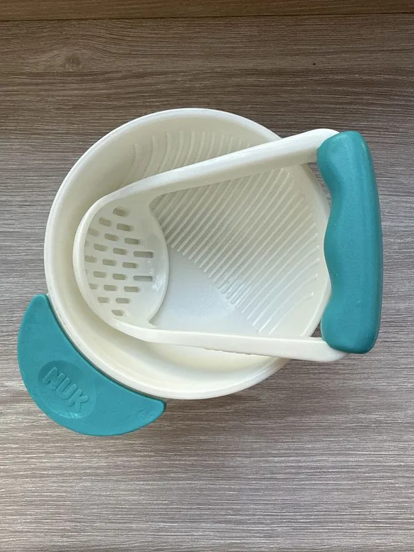 Миска Nuk для приготовления пюре малышам