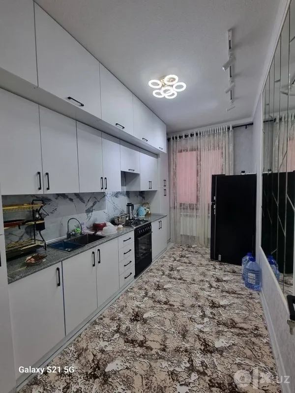 Beruniy metro yaqnida olmazor tumanida 4