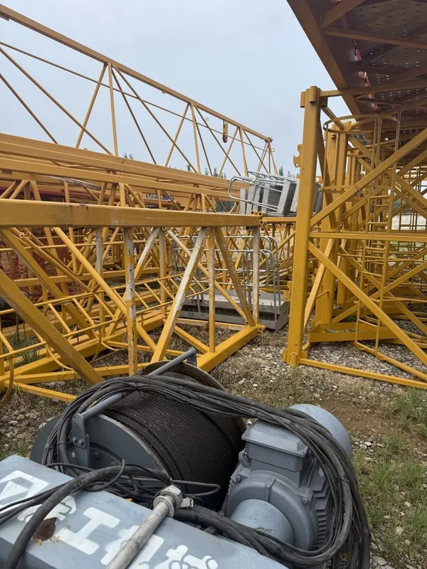 Кран башенный XCMG 8 тонна — фото 1