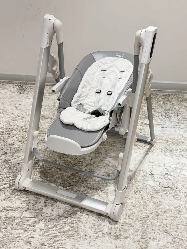 Comfort + Jikel kompaniyasidan 2 tasi 1 da KACHEL va ovqatlantirish stulchasi 2 Comfort + Jikel kompaniyasidan 2 tasi 1 da KACHEL va ovqatlantirish stulchasi 2
