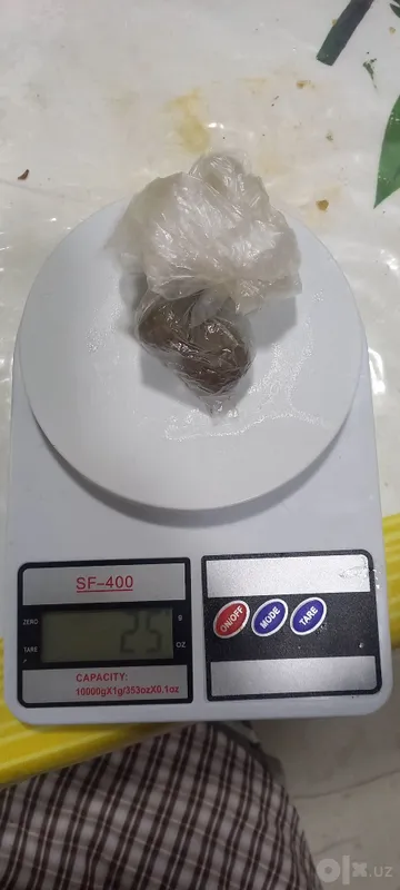 Asalari propolisi sotiladi 1 Asalari propolisi sotiladi 1