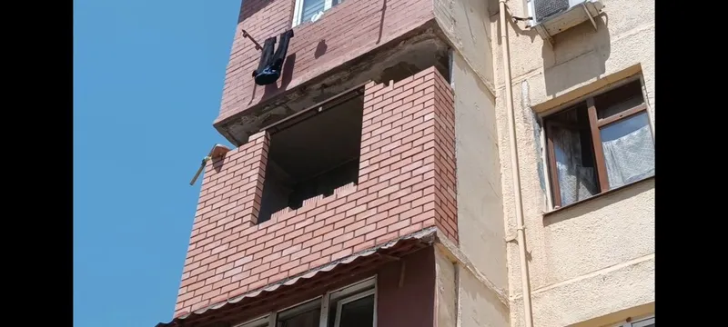 Денис .Бригада мастеров сделает ремонт квартиры! — фото 1