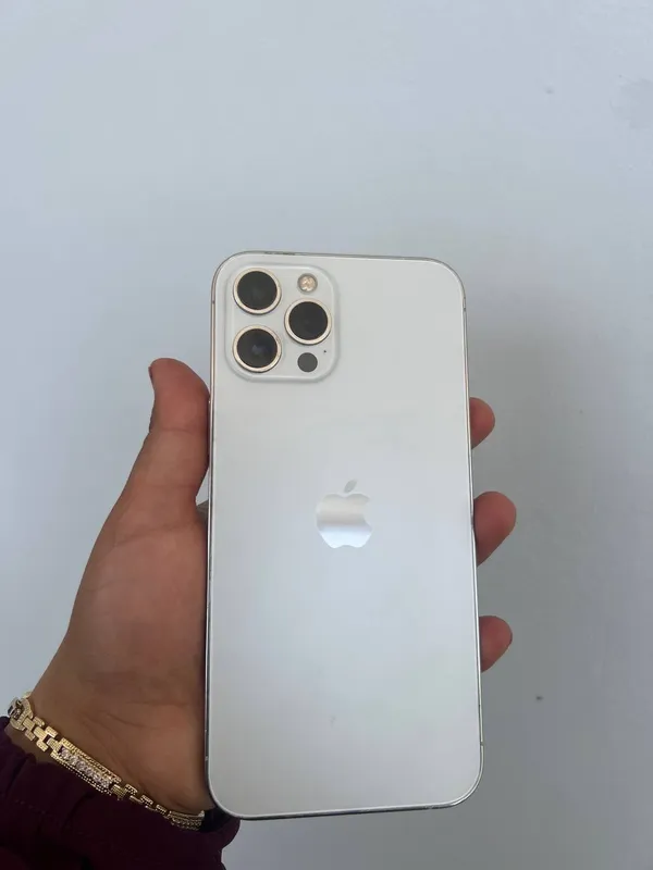 Iphone 12 pro max Fesi yoq narx 240$