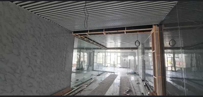 Продаётся здания ул. Мукимий Вдоль дороги 5
