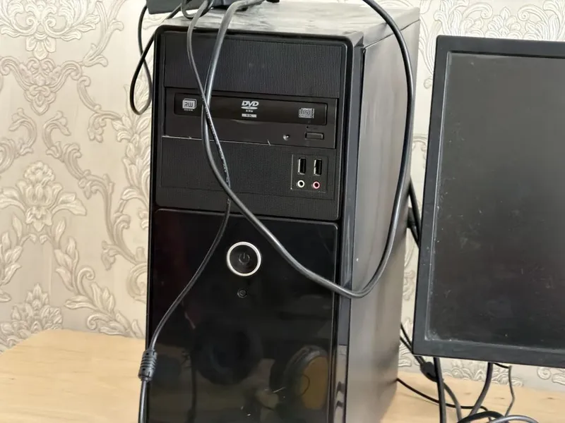Avtech kompyuter 2 Avtech kompyuter 2
